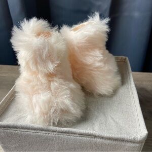Madame Alexander Soft Pink‎ Furry Boots for 18” Doll.